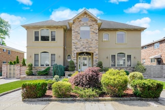 488 Ionia Ave, Staten Island, NY 10312