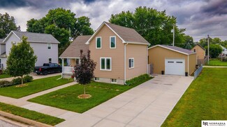 207 S Front St, Waterloo, NE 68069