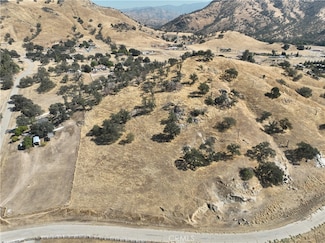 6698 Gaston Dr, Sanger, CA 93657