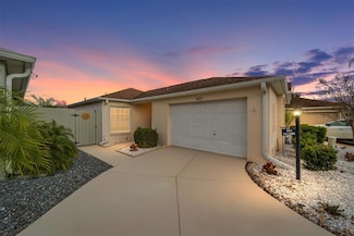 403 Duarte Ln, Lady Lake, FL 32159