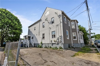 43 Calder St, Providence, RI 02907