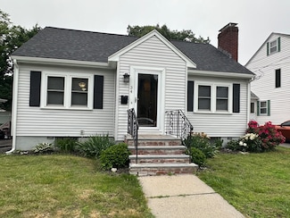 34 Sammett Ave, Roslindale, MA 02131