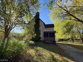 4409 Ophelia St, Newton Falls, OH 44444