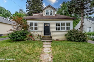 29 Lockrow Blvd, Albany, NY 12205
