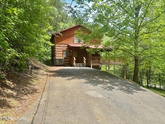 2575 Black Bear Ln, Sevierville, TN 37876