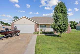 624 S Barclay Ave, Dewey, OK 74029
