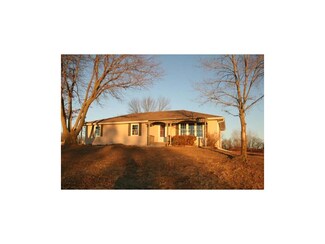 7011 SW Highway O, Trimble, MO 64492