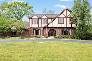 60 Romiga Ln, Palos Park, IL 60464