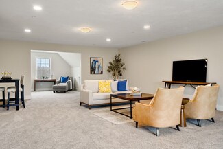 119 Driftwood Cir Unit 43, Sandown, NH 03873