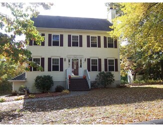 14 Grandview Rd, Haverhill, MA 01832