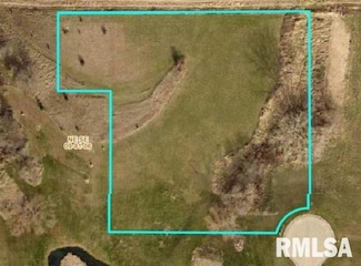 3050 Valley View Ct, Clinton, IA 52732
