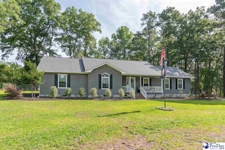 100 Warren Way, Cheraw, SC 29520