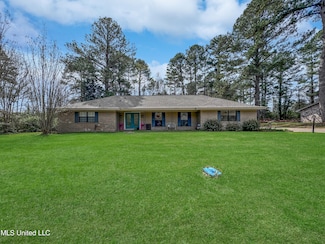 310 Polly Ave, Mendenhall, MS 39114