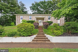 4157 Waterway Dr, Dumfries, VA 22025