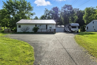 11583 Gowanda State Rd, North Collins, NY 14111