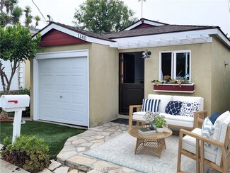 1140 7th St, Hermosa Beach, CA 90254