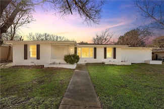 2416 Lake Air Dr, Waco, TX 76710