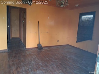 709 E Margaret St, Highland Park, MI 48203