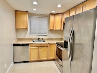 1285 S Flagler Ave Unit 204, Pompano Beach, FL 33060