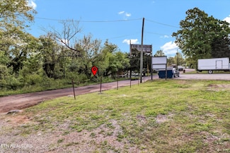 1018 Cedarwood St, Knoxville, TN 37914