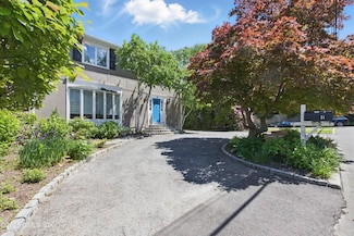 51 Orchard Place, Greenwich, CT 06830