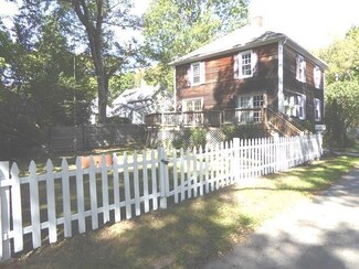 50 Sterling St, Peaks Island, ME 04108
