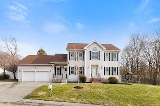 19 Fellsmere Ave, Wakefield, MA 01880