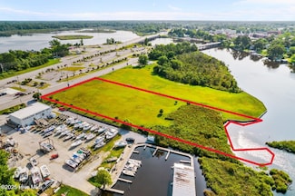 147 Old Bridge St, Jacksonville, NC 28540