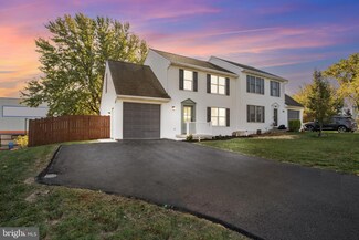 50 Love Ave, Red Lion, PA 17356