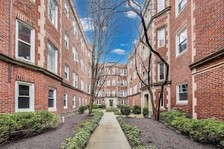 1411 W Farwell Ave Unit E2, Chicago, IL 60626