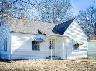 745 N Peachtree St, Ponca City, OK 74601