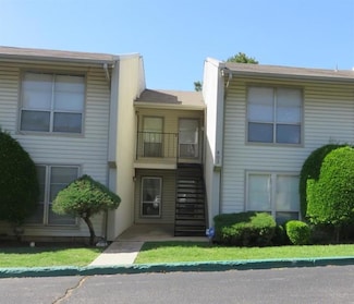 803 Cardinal Creek Blvd Unit D, Norman, OK 73072