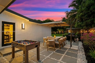 329 SW 18th Ave, Fort Lauderdale, FL 33312