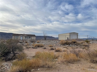 10767 S Paradise Trails Rd, Yucca, AZ 86438
