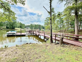 275 Kingfisher Dr, Ridgeway, SC 29130