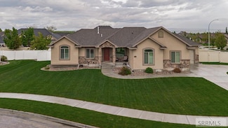 289 Casa Dr, Idaho Falls, ID 83404