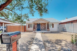 1139 Forrester Ave NW, Albuquerque, NM 87104