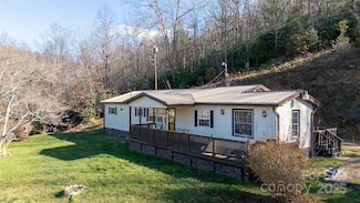 116 Welzie Atkins Dr, Spruce Pine, NC 28777