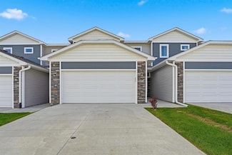 804 Campusside Place, Norwalk, IA 50211