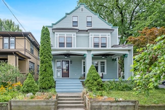 302 Palmer St NE, Grand Rapids, MI 49505
