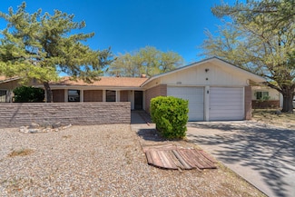 6338 Forest Hills Ct NE, Albuquerque, NM 87109