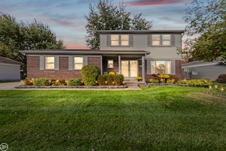 39675 Waldorf Dr, Clinton Township, MI 48038