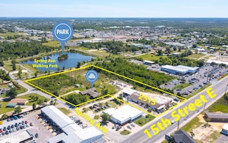 2515 E 15th St, Panama City, FL 32405