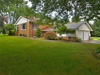 4942 Simmons Cir, Murrysville, PA 15632