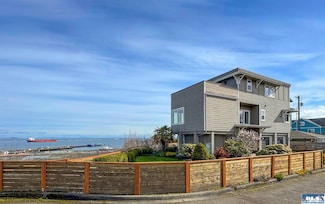 503 W 3rd St, Port Angeles, WA 98362