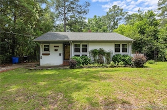 1905 McGougan Rd, Fayetteville, NC 28303