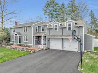 21 Minuteman Rd, Acton, MA 01720