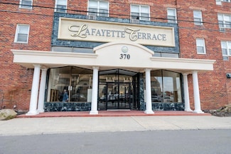 370 W Broadway Unit 4J, Long Beach, NY 11561