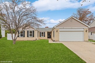 1540 Camelot Ln, Hoffman Estates, IL 60010
