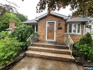 15 Wagner Ave Unit B, Wallington, NJ 07057